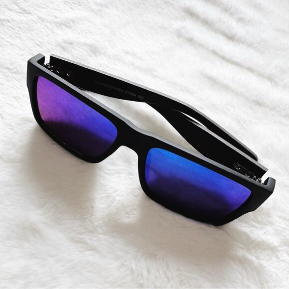 Juna Blue & Black Wood Sunglasses - Picture 4 of 11